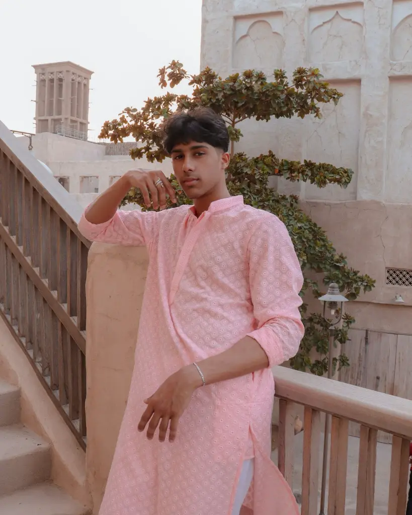 unsplash_7K4h2Q0gt3I_ BOYS SHIT PINK.webp